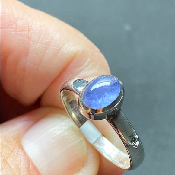 Tanzanite Ring Size 8.5 in Solid Sterling Silver 925 - Picture 4 of 8